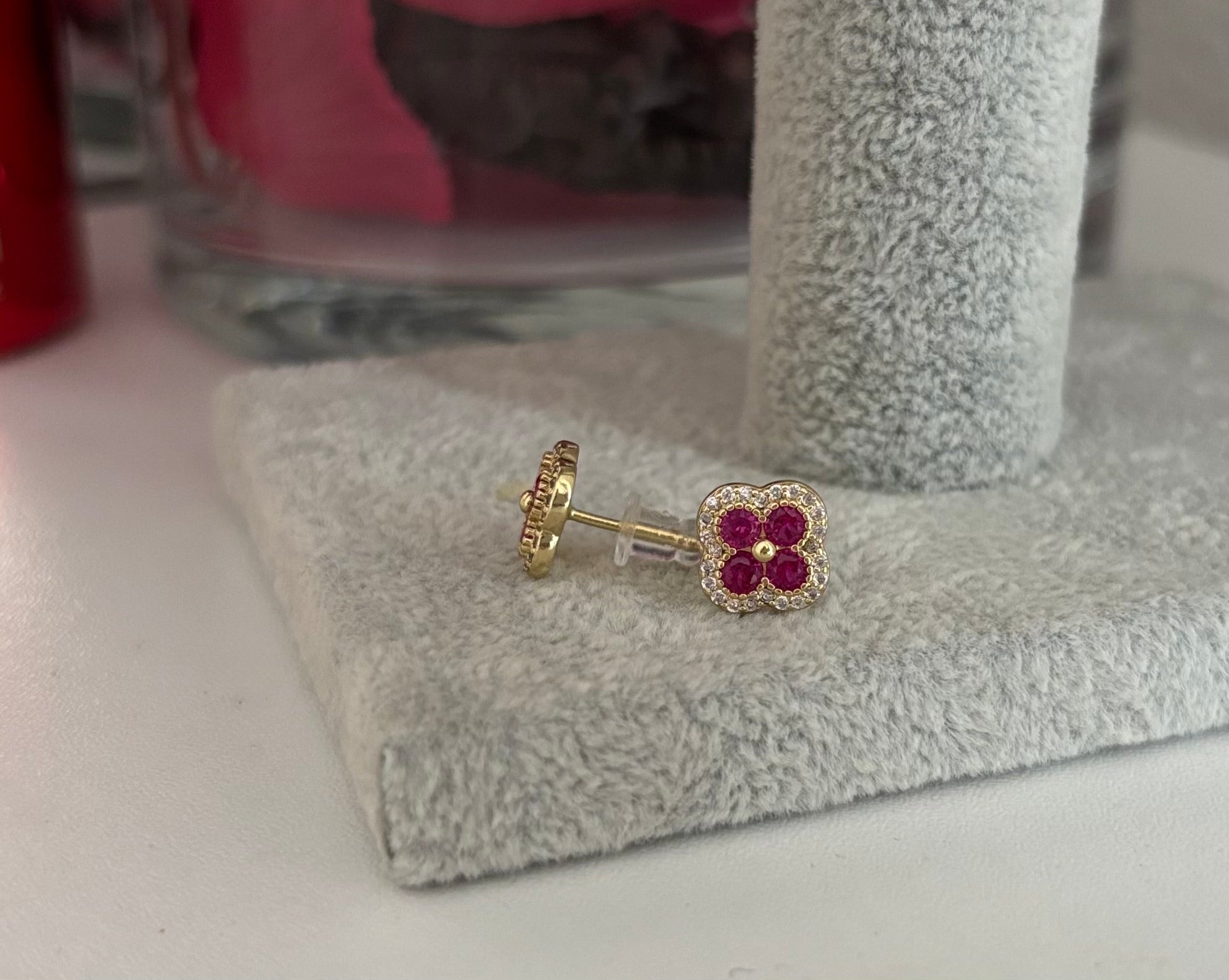 Cloveré - 18K vergoldete Ohrringe mit Zirkon