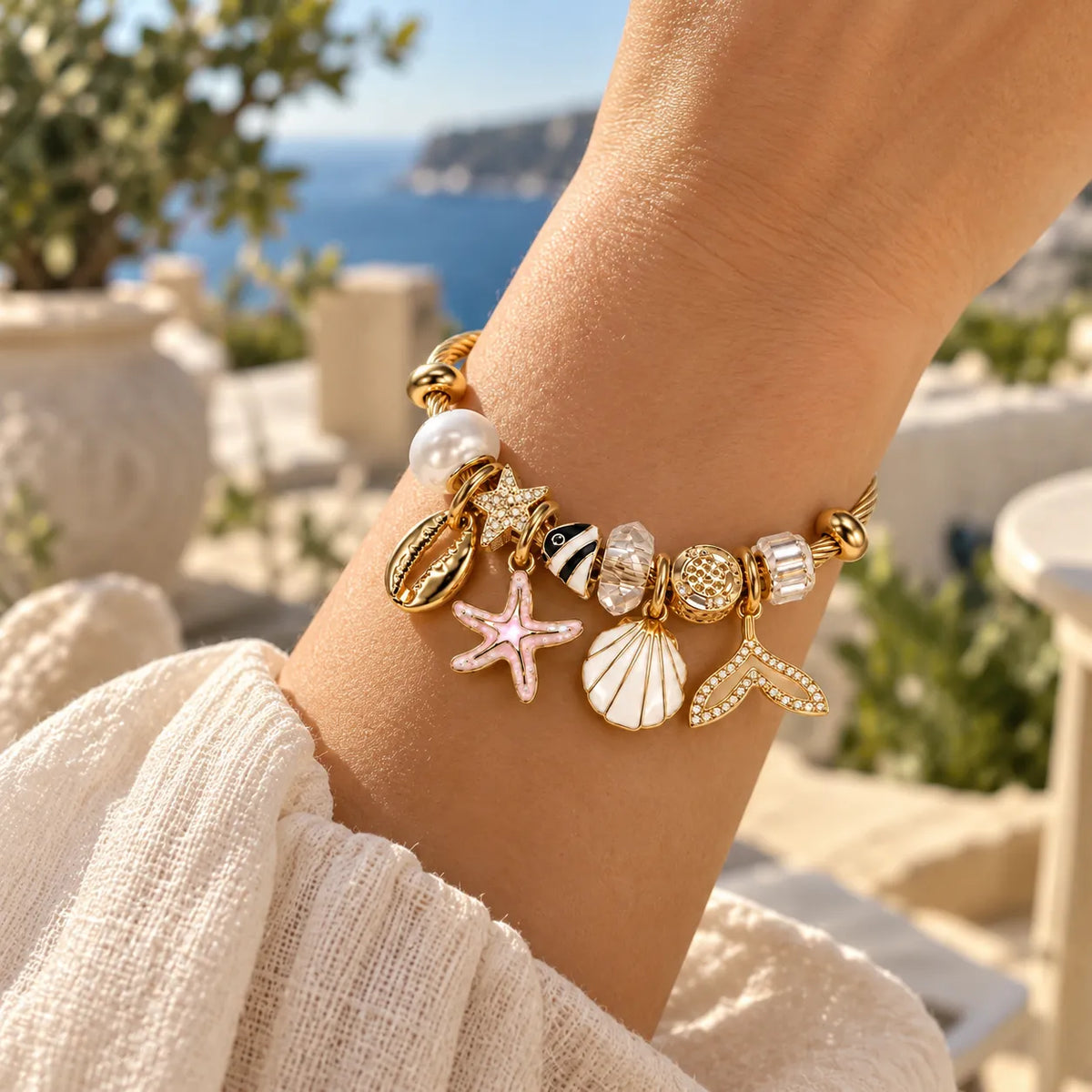 Armreif mit Charms G